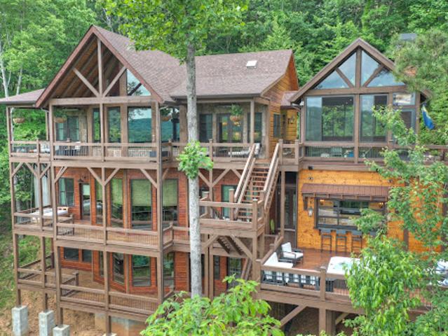 House for sale in Blue Ridge, Georgia