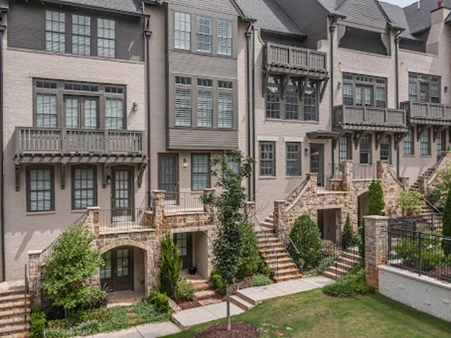 House for sale in Sandy Springs, Georgia