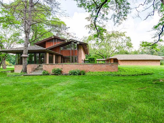 House for sale in Lake Forest, Illinois