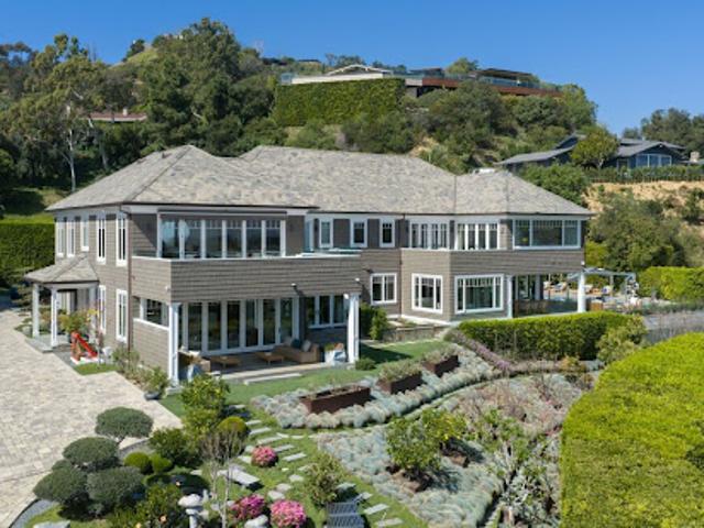 House for sale in Canoga Park, California