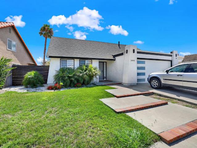 House for sale in Midway City, California