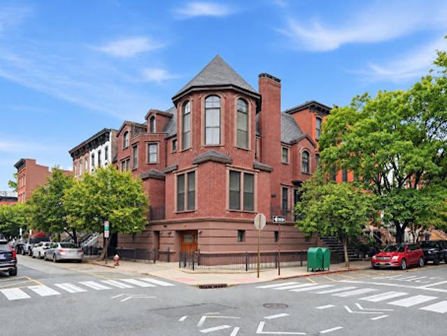 House for sale in Hudson, New Jersey