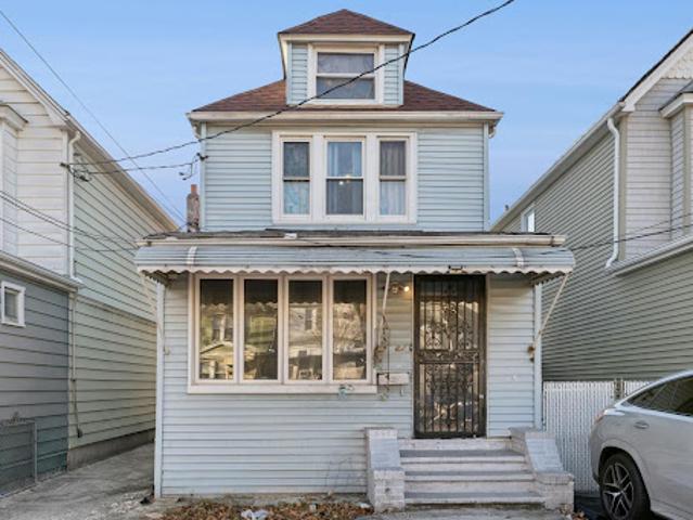 House for sale in Arverne, New York