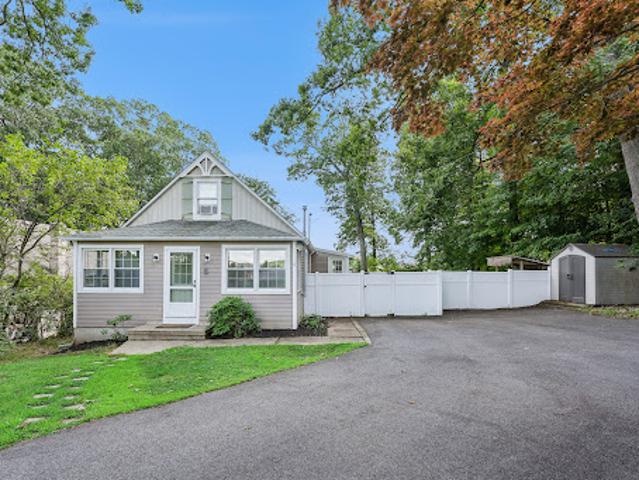 House for sale in Randolph, New Jersey