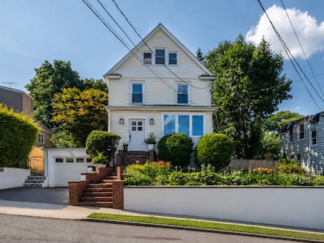 House for sale in New York