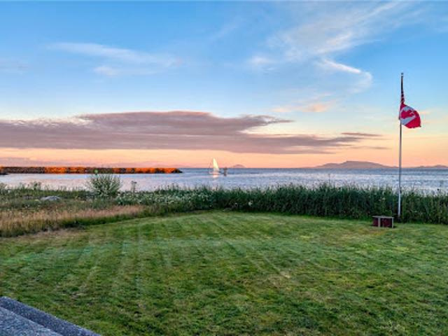 House for sale in Point Roberts, Washington