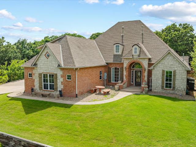 House for sale in Edmond, Oklahoma