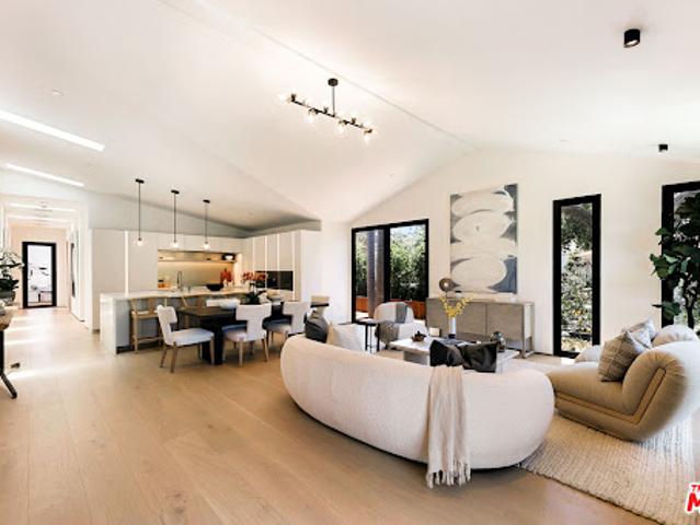 House for sale in Santa Monica, California