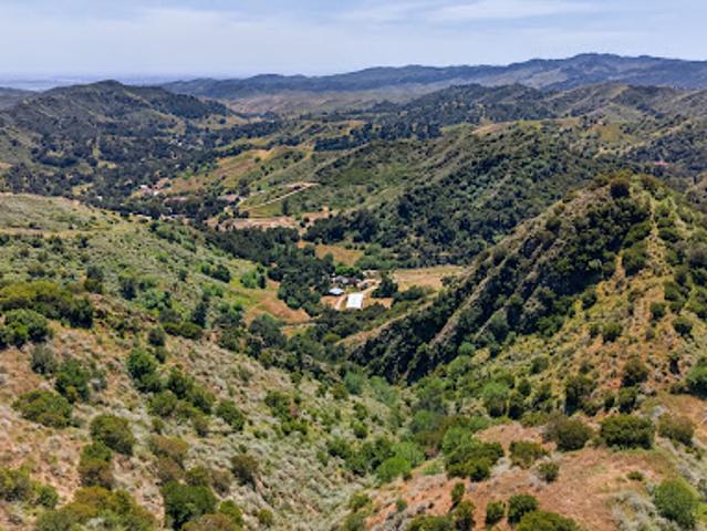 House for sale in Santa Paula, California