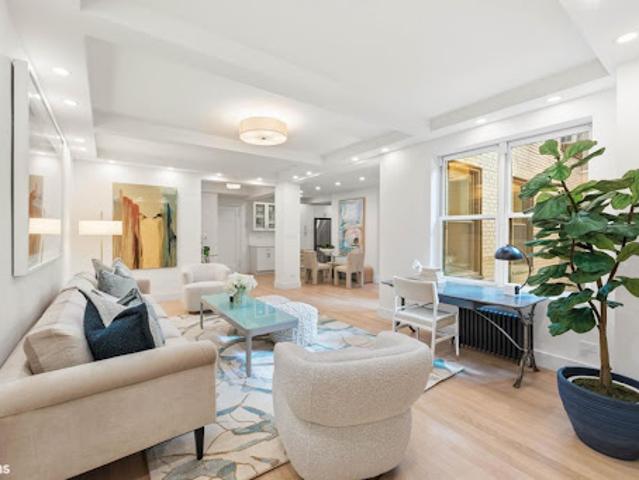 House for sale in New York, Arverne