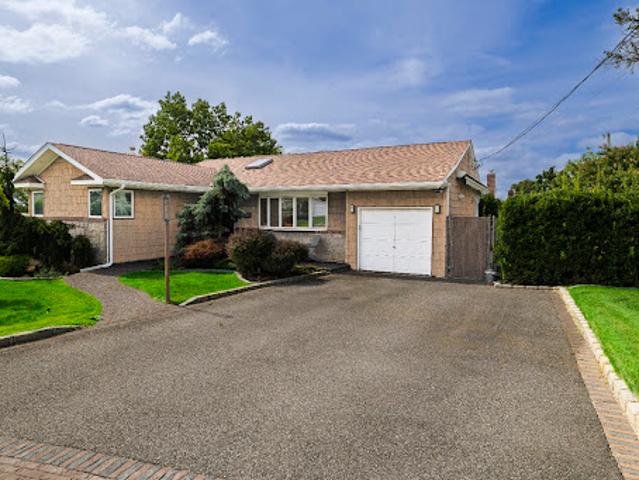House for sale in North Bellmore, Nassau County