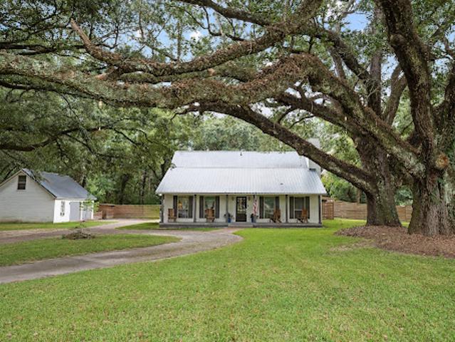 House for sale in Gulf Shores, Alabama