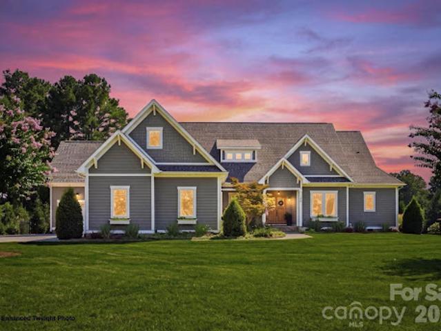 House for sale in Mooresville, North Carolina