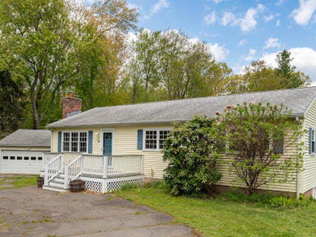 House for sale in Hamden, Connecticut