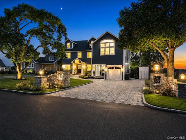 House for sale in West Islip, Town of Islip