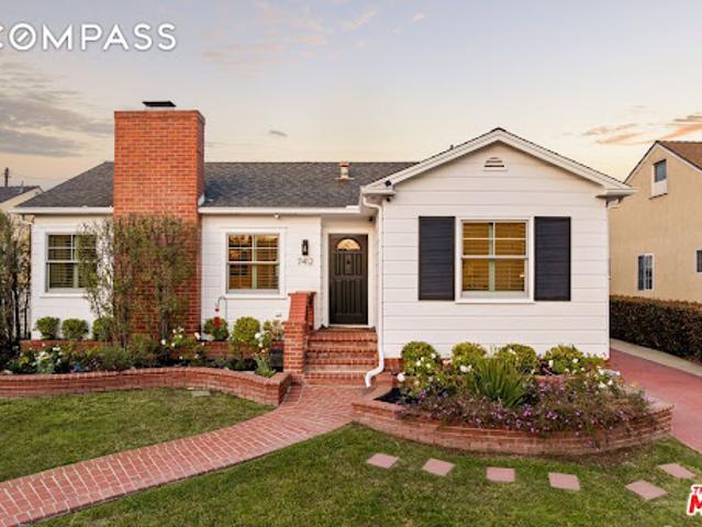 House for sale in Canoga Park, California