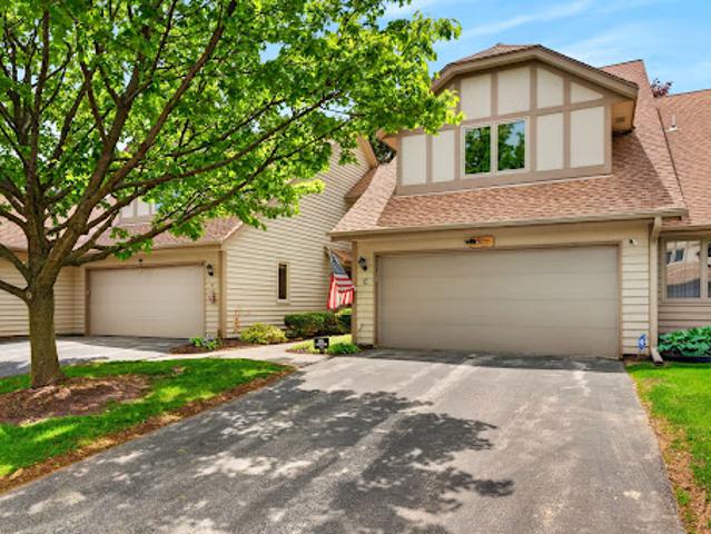 House for sale in Pewaukee, Wisconsin