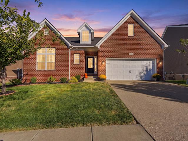 House for sale in Louisville, Jefferson County