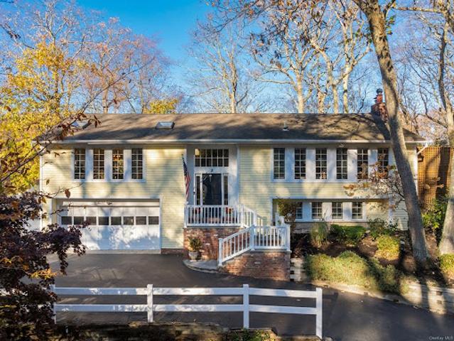 House for sale in Huntington, New York