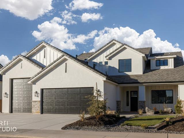 House for sale in Saint George, Utah