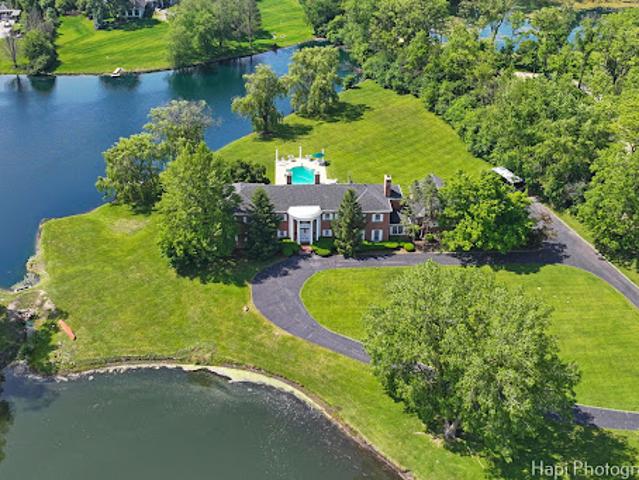 House for sale in Barrington, Illinois