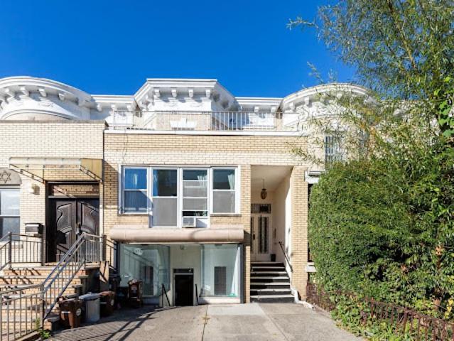 House for sale in Arverne, New York