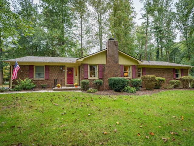 House for sale in Hendersonville, Henderson County