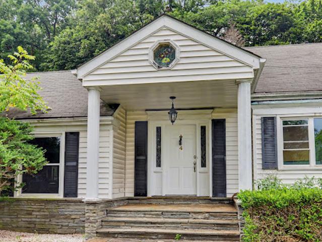 House for sale in Highland Mills, New York