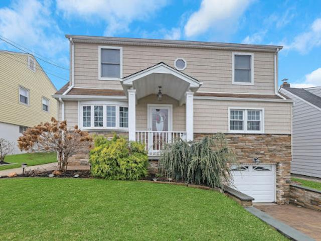 House for sale in North Arlington, New Jersey