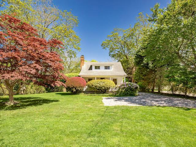 House for sale in Wainscott, New York