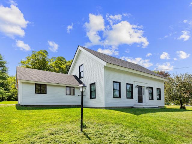 House for sale in New Hampshire
