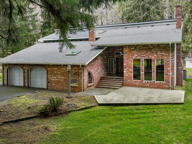 House for sale in Oregonia