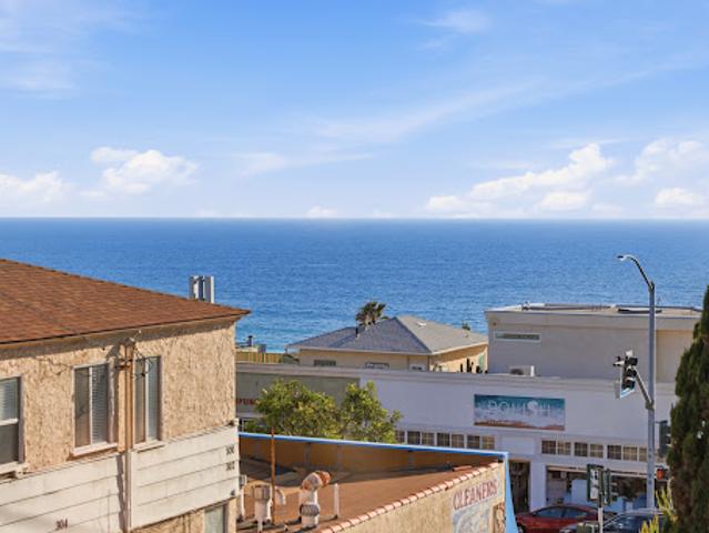 House for sale in Manhattan Beach, California