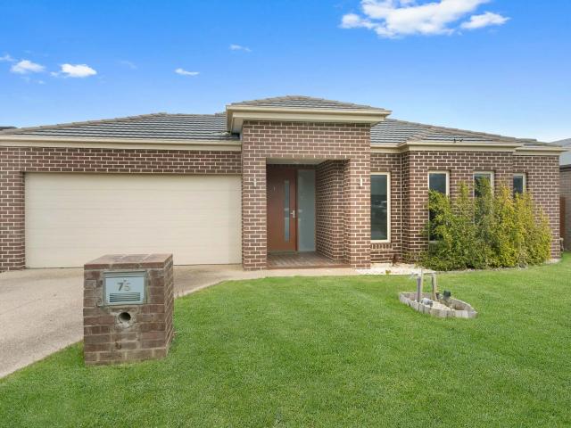 House for rent in Sandhurst, Melbourne
