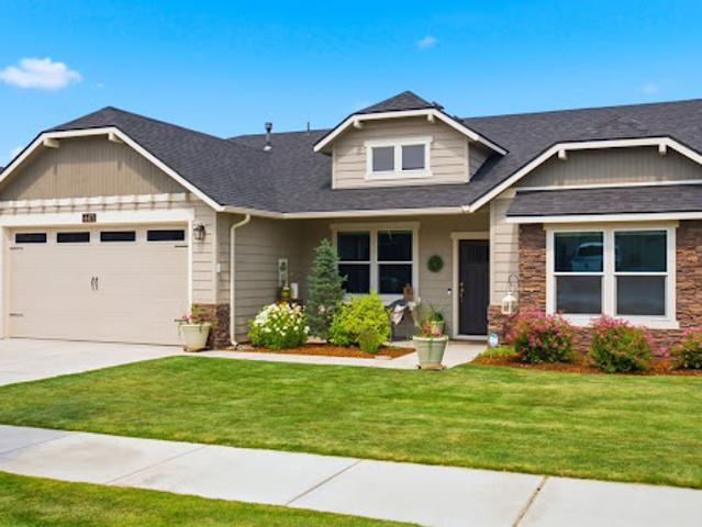 House for sale in Oregonia