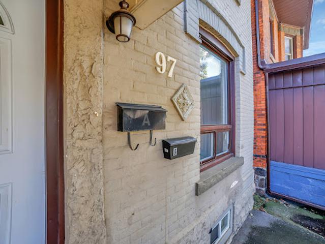 House for sale in Ancaster, Ontario