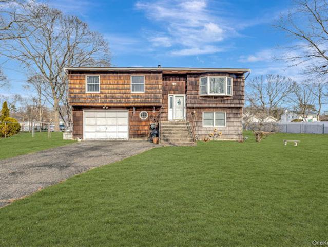 House for sale in Centereach, New York