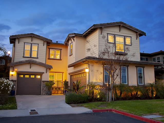 House for sale in Signal Hill, California