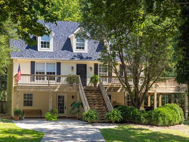 House for sale in Kitty Hawk, North Carolina