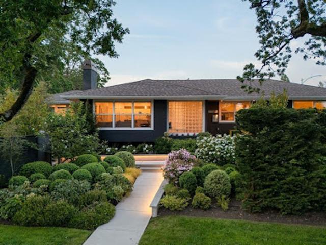 House for sale in Oak Bay, British Columbia