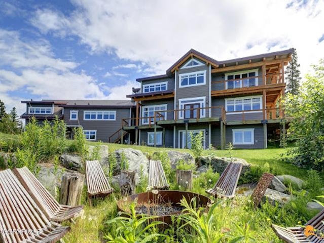 House for sale in Alaska