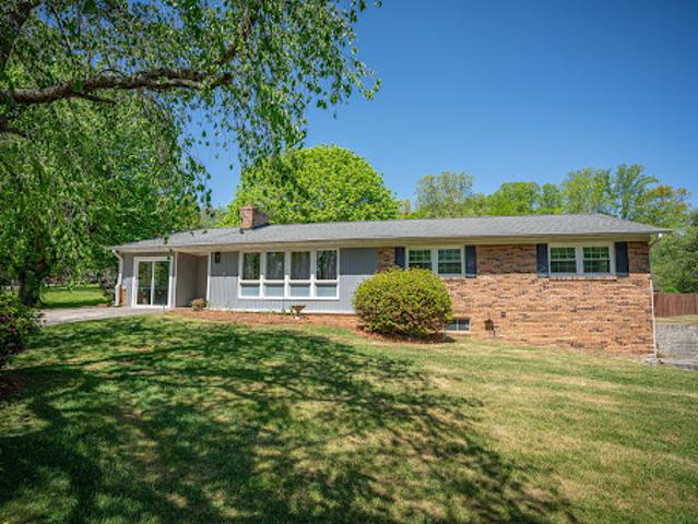 House for sale in Weaverville, North Carolina