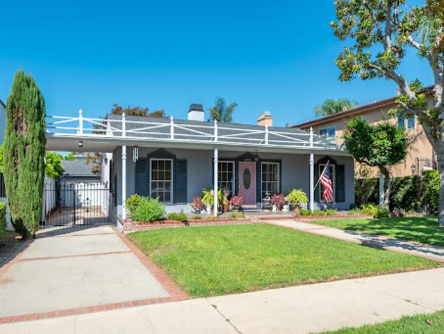 House for sale in Sherman Oaks Neighborhood Council District, Canoga Park