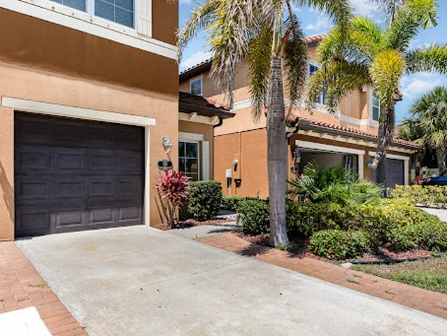 House for sale in Satellite Beach