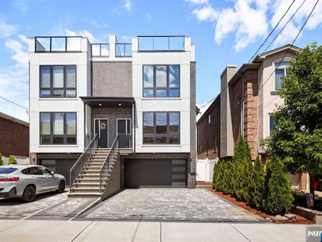 House for sale in Cliffside Park, New Jersey