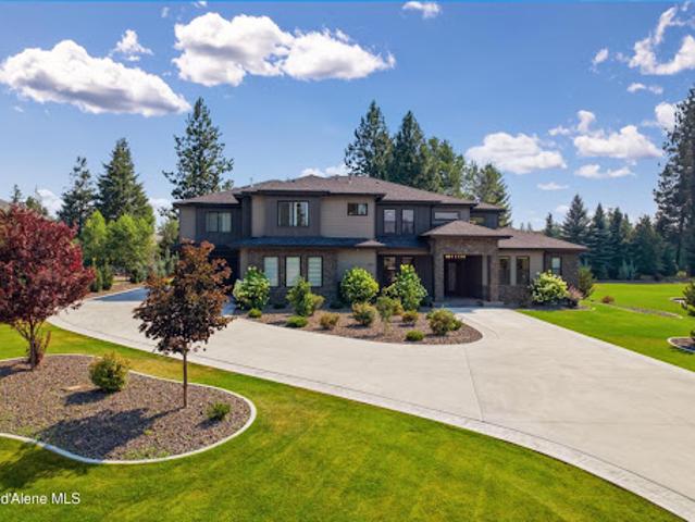 House for sale in Hayden, Idaho