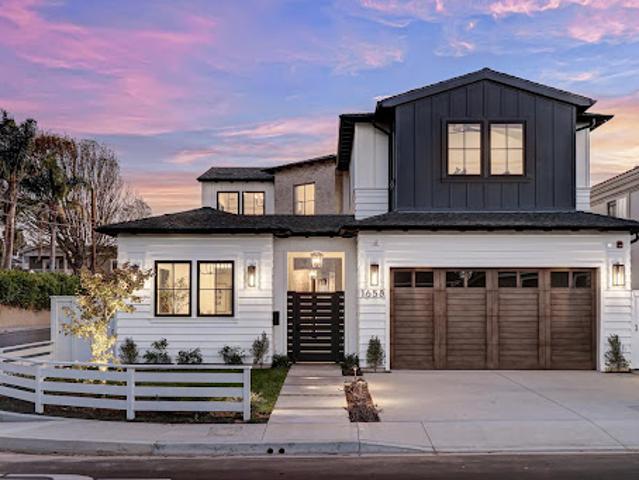 House for sale in Manhattan Beach, Los Angeles County