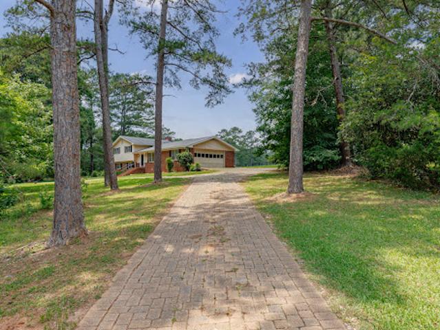 House for sale in Fayetteville, Georgia