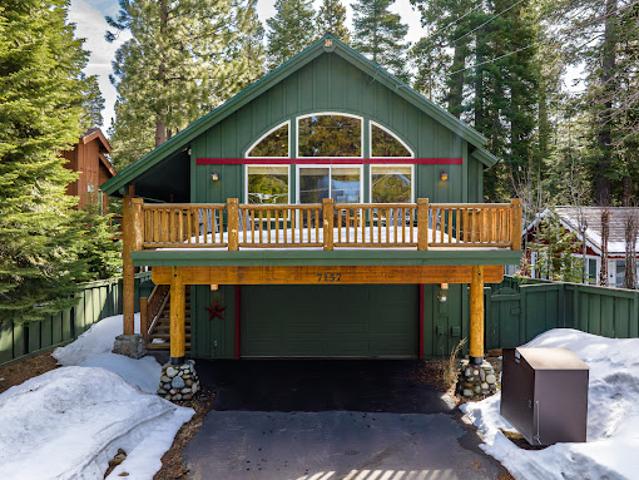 House for sale in Tahoma