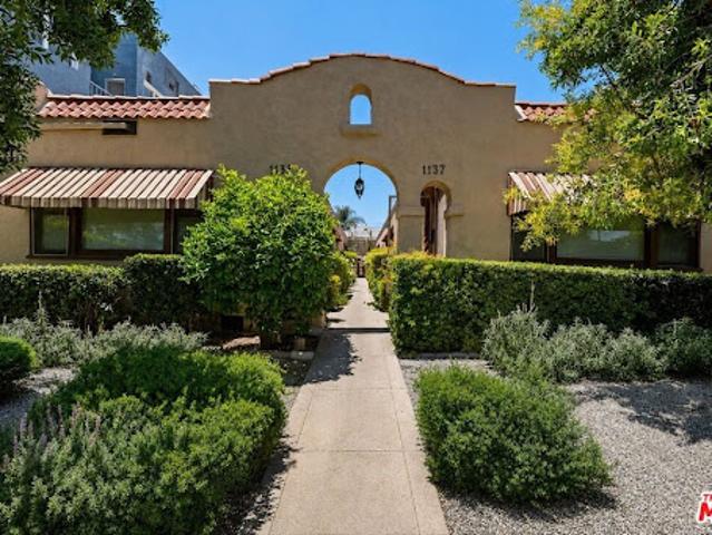House for sale in Canoga Park, California
